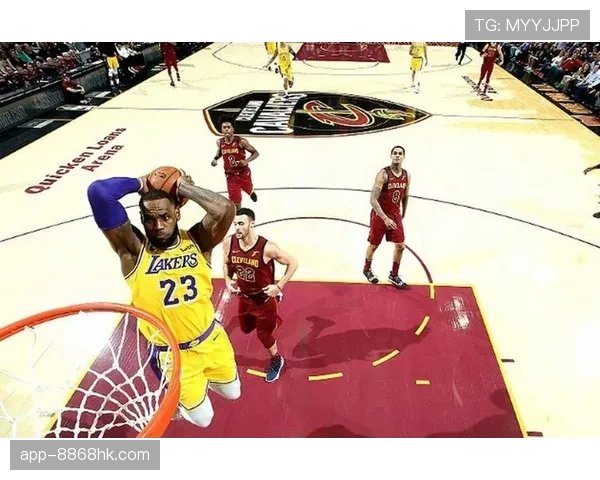 勒布朗挡拆吸引防守助戴维斯得分效率显著提升