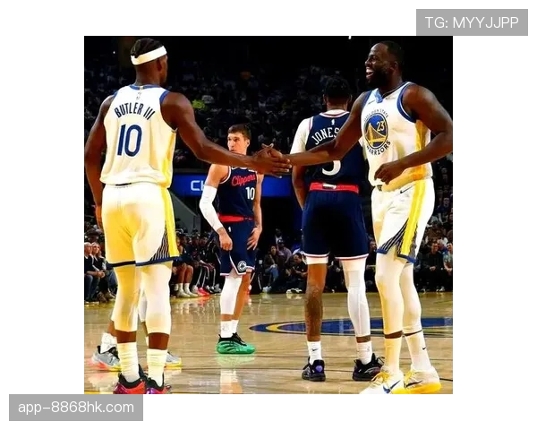 德拉季奇无球跑动提升挡拆威胁，助快船进攻更具节奏